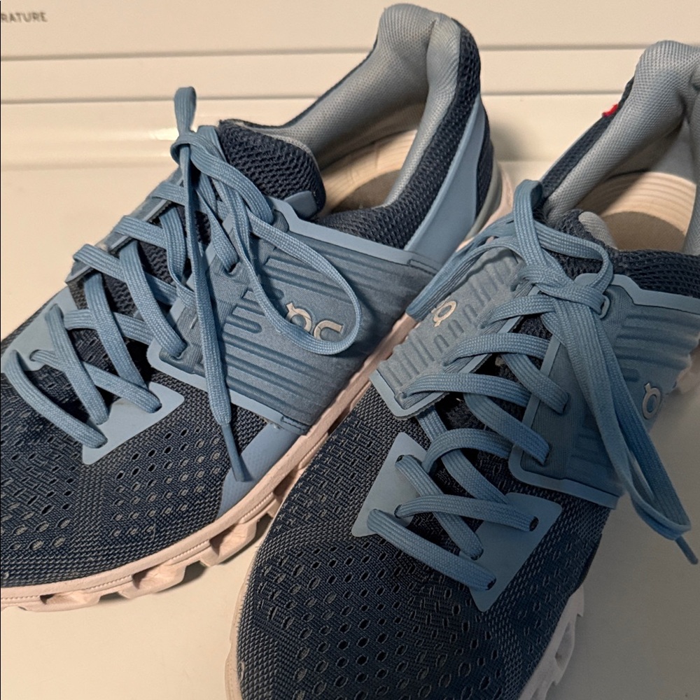 On Running Shoes Womens 8.5 Cloudswift Sky Blue Workout Gym Athletic